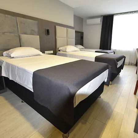Sahil Pendik Szálloda 3*